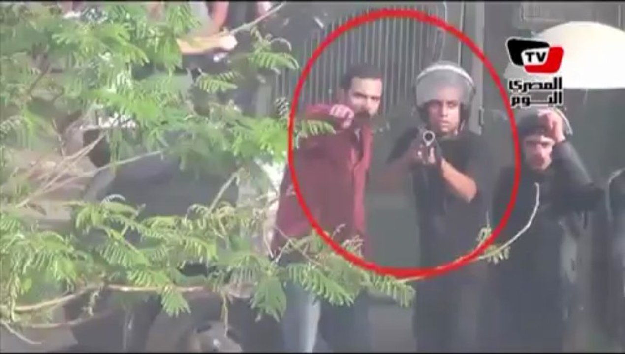 URGENT : La cathédrale #copte du Caire a été attaquée avec la complicité de la police