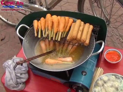 'Nóng' vệ sinh an toàn thực phẩm trước cổng trường