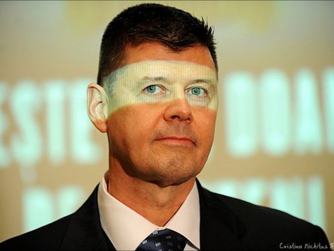 Larry Watts: Cei dintai vor fi cei din urma. Romania si sfarsitul Razboiul Rece. Continuarea cartii Fereste-ma, Doamne, de prieteni!