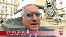 Napoli - Comitato pulisce statua di Piazza Bovio (24.04.13)
