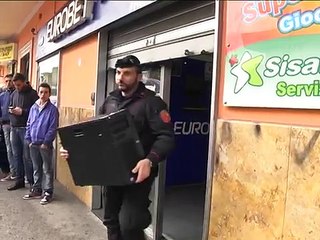 Napoli - Camorra e scommesse illegali a favore dei superboss in carcere 38 arresti -2- (22.04.13)