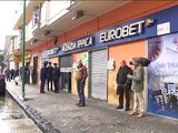 Napoli - Camorra e scommesse illegali a favore dei superboss in carcere 38 arresti -1- (22.04.13)