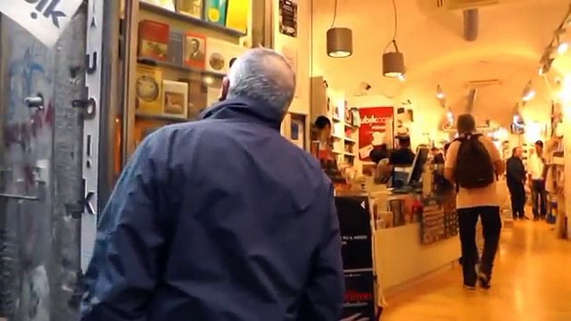 Napoli - Nuovi libri presentati alla Ubik (20.04.13)