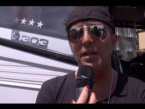 Napoli - In Autobus con Franco Ricciardi (23.04.13)