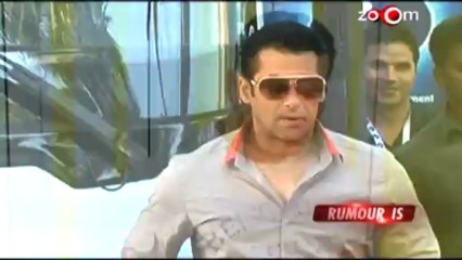 Shahrukh Khan might host a reality show previously hosted by Salman Khan