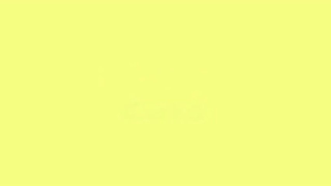 Funny Cats Cat Slips. Кот спит видит сон и падает.