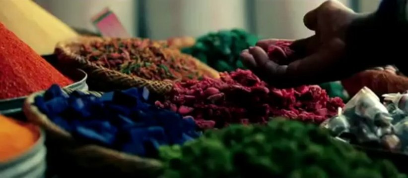 Maître Gims - J'me Tire (Clip Officiel)