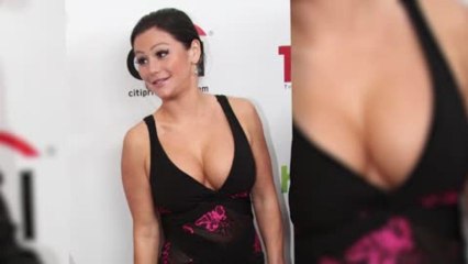 JWoww Makes a Boob of Herself on Way to Event