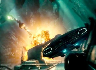 Star Trek Into Darkness "Won't Fit" Clip
