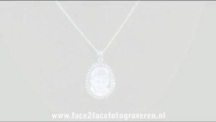 Zilveren foto hanger zwart/wit randje (ovaal)