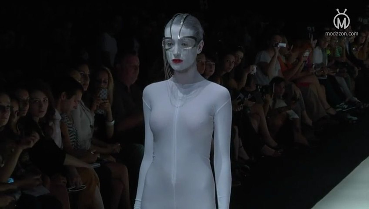 Istanbul Fashion Week Eylül 2011 - Deniz Kaprol Defilesi