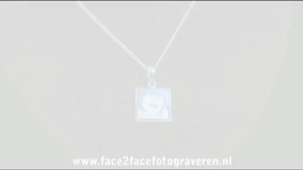 Zilver ronde foto hanger met dun zwart randje (geoxideeerd)