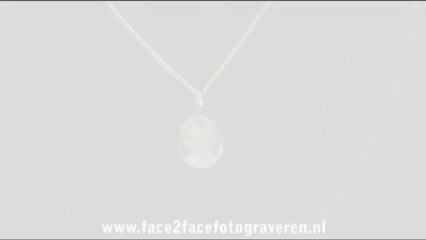 Zilver ronde foto hanger met dun zwart randje (geoxideeerd)