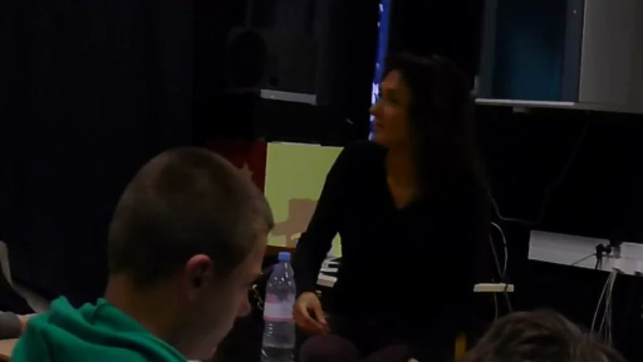 Marchin, 23 avril 2013 : rencontre entre Audren et des étudiants de 1ère et 2è secondaire de l'Athénée Royal Prince Baudouin