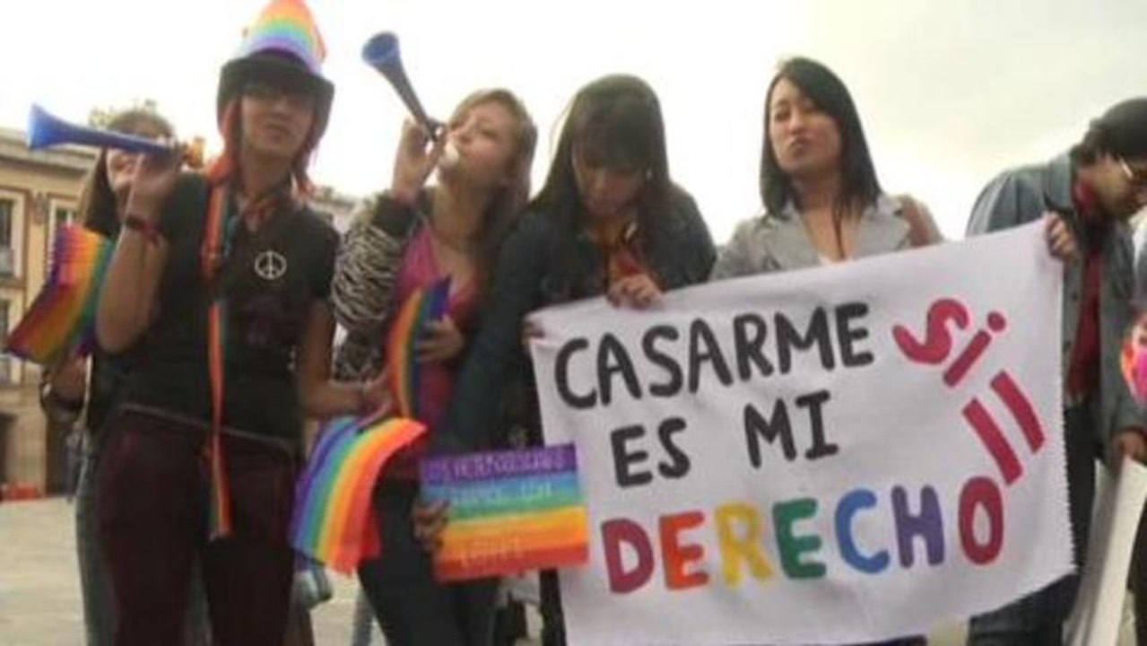 Colombia senate rejects gay rights bill