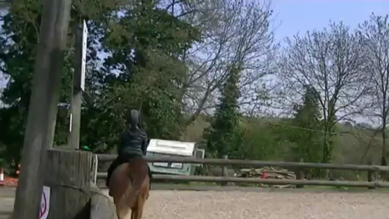 Dee riding45