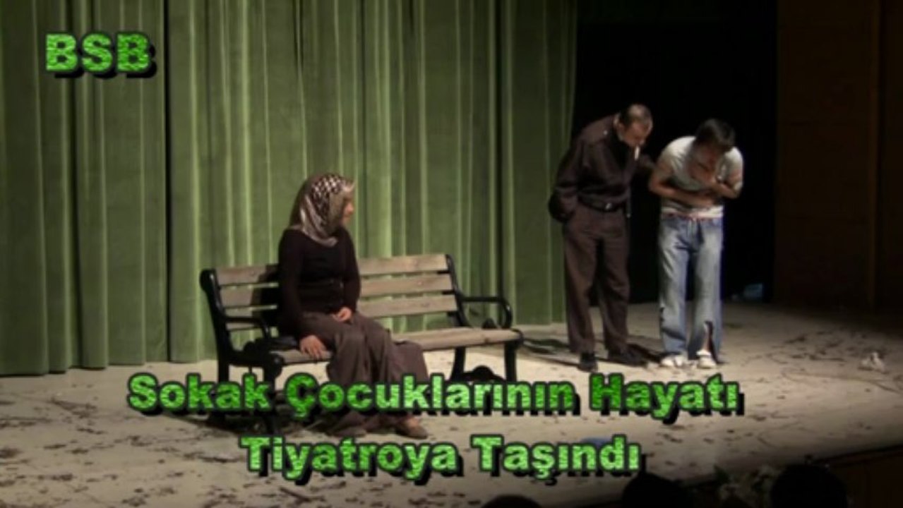 Sokak çocuklarının hayatı tiyatroda-02