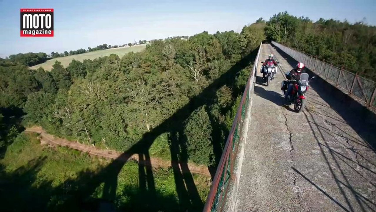 1 minute pour découvrir les plus belles routes de France à Moto !