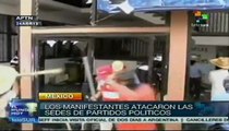 Manifestantes atacan sedes de partidos políticos en México