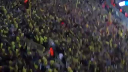 Taraftarlar Lewandowski ile çıldırdı