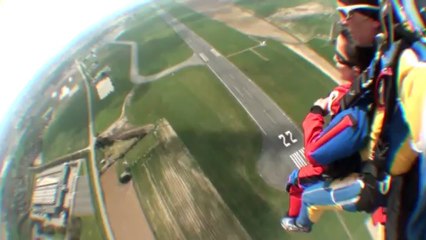 Enterrement de vie de jeune fille avec saut en parachute de Catherine