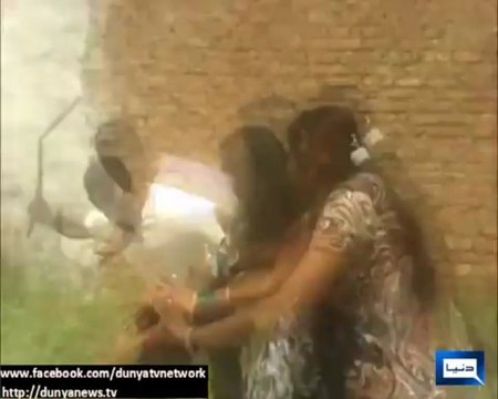 Four men beat up woman with iron rods in India - currentaffairspk.com