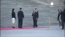 Francia-Cina: Hollande a Pechino, visita lampo con molti...