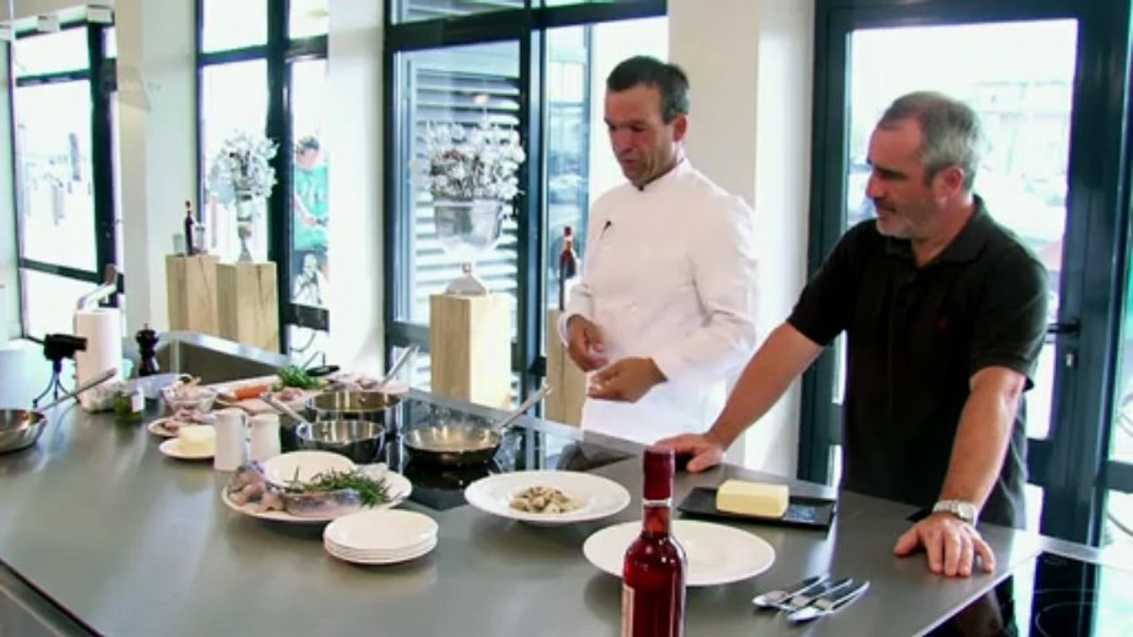 Célà cuisine - Anguilles pochées aux oignons confits et romarin