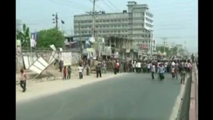 Confrontos em Bangladesh após desabamento