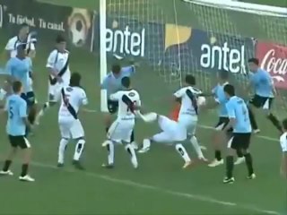 The best Goal Shamble of All Time- Danubio v Cerro in Uruguay (April 2013)