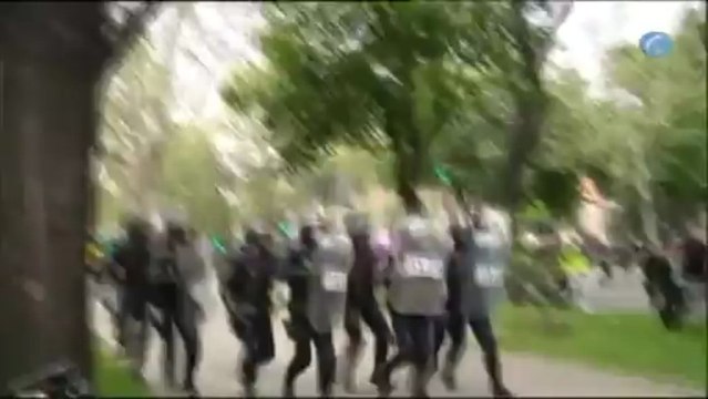 Fracaso rotundo del 25-A que termina con enfrentamientos, 15 detenidos y 14 policías heridos leves