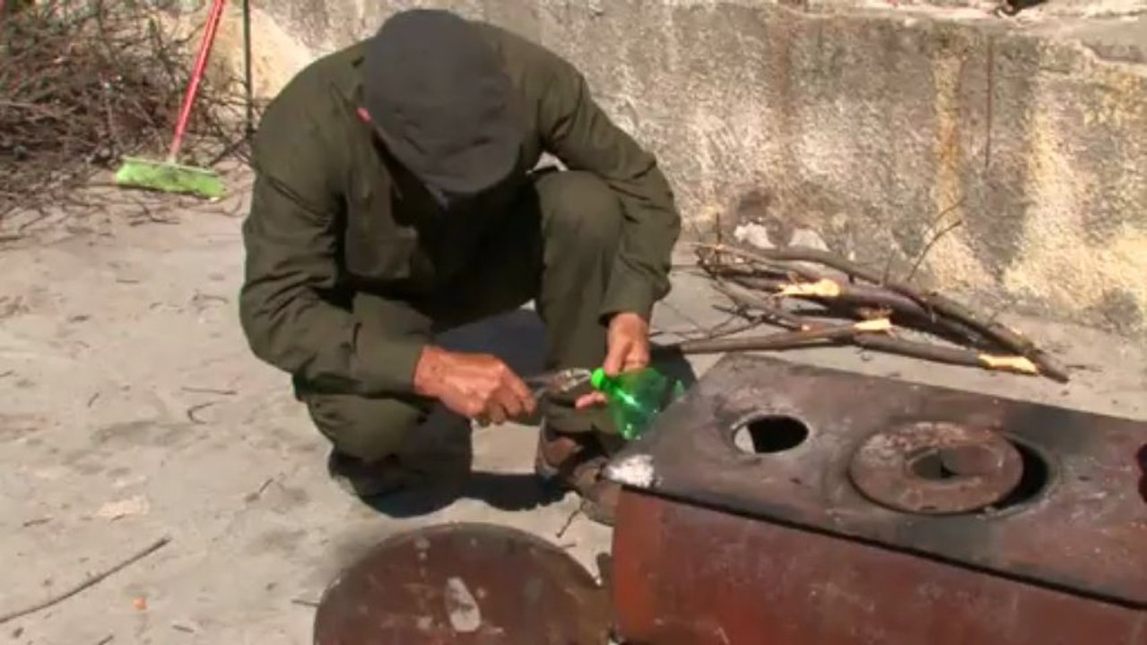 Kohle, Watte und Cola: Syrische Rebellen wappnen sich gegen Gift
