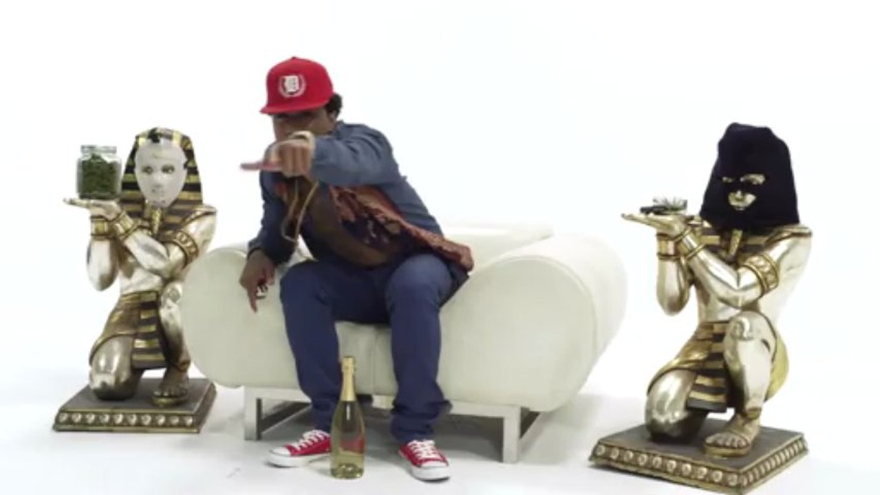 Wiz Khalifa feat Problem & IamSu "Bout Me"