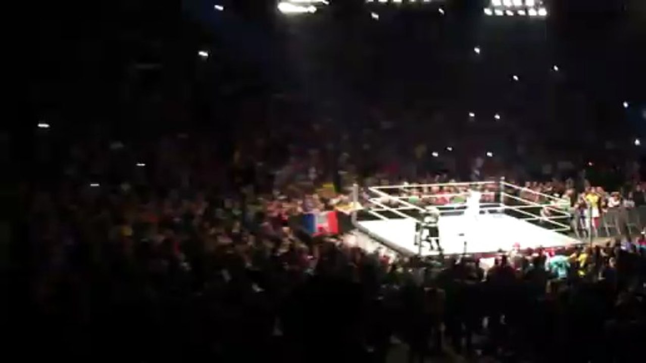 WWE Paris 2013 : R-Truth Vs Heath Slater