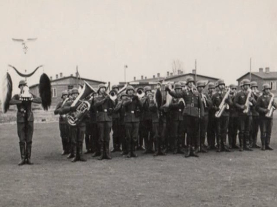 Hohenlychen Marsch Musikkorps des Wachbataillons der Luftwaffe Berlin Hans Teichmann