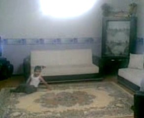 Çocuklar Elele Dönüyorlar