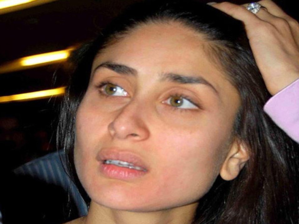 Kareena Kapoor Spotted Without Makeup