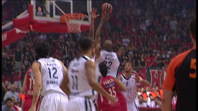 Block of the Night: Kyle Hines, Olympiacos Piraeus