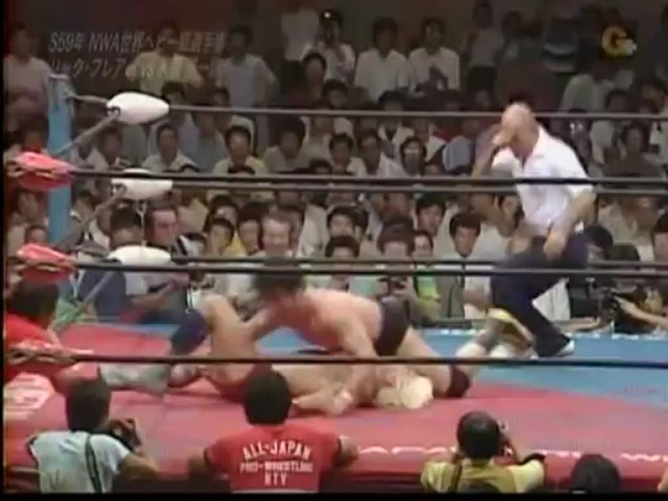 Ric Flair (c) vs Genichiro Tenryu - 2/3 Falls - (AJPW 09/12/84)