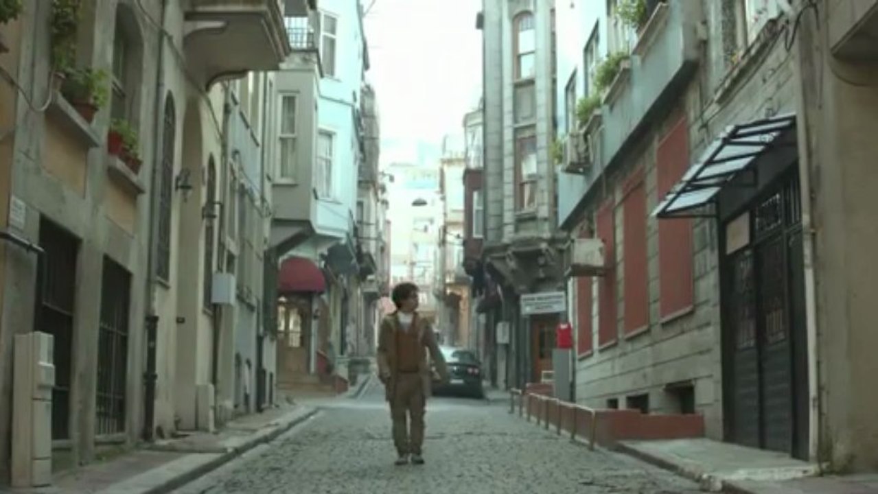 Yalın - Güzel ile Saf (Keyfi Yolunda Aşkı Sonunda)