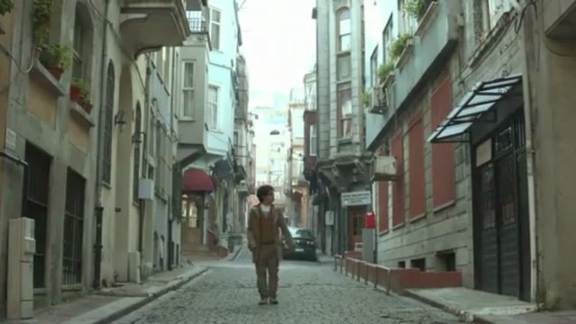 Yalın - Güzel ile Saf (Keyfi Yolunda Aşkı Sonunda)