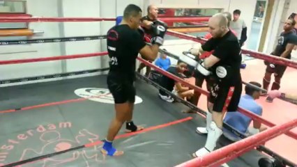 Vos Gym Amsterdam Pads training