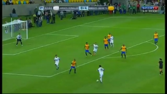 Le geste technique de Ronaldo (Ronaldo Friends x Bebeto Friends)