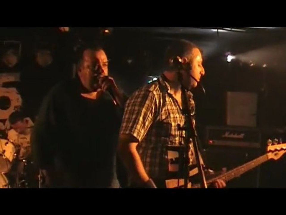 Eight of spades, Chepa et 45 secondes, au CAC Georges Brassens, à Mantes la Jolie, le 27 avril 2013.