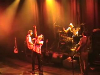 Duman Herşeyi Yak [HD ve KaLiteli Ses]