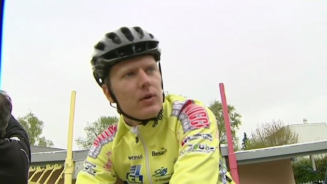 Interview de Boris FILLON MAILLET de l'Amicale Cycliste Bisontine avant le départ de la 4ème étape du Tour du Jura