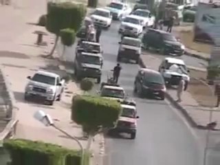 ميلشيات الموق موق يقومون بإغلاق كافة الطرق المؤدية لمبنى وزارة الخارجية