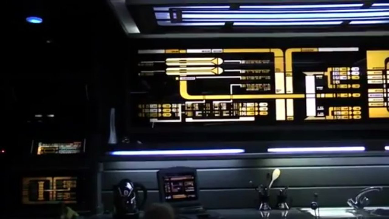 Tony Alleyne a transformé son appartement en vaisseau de Star Trek