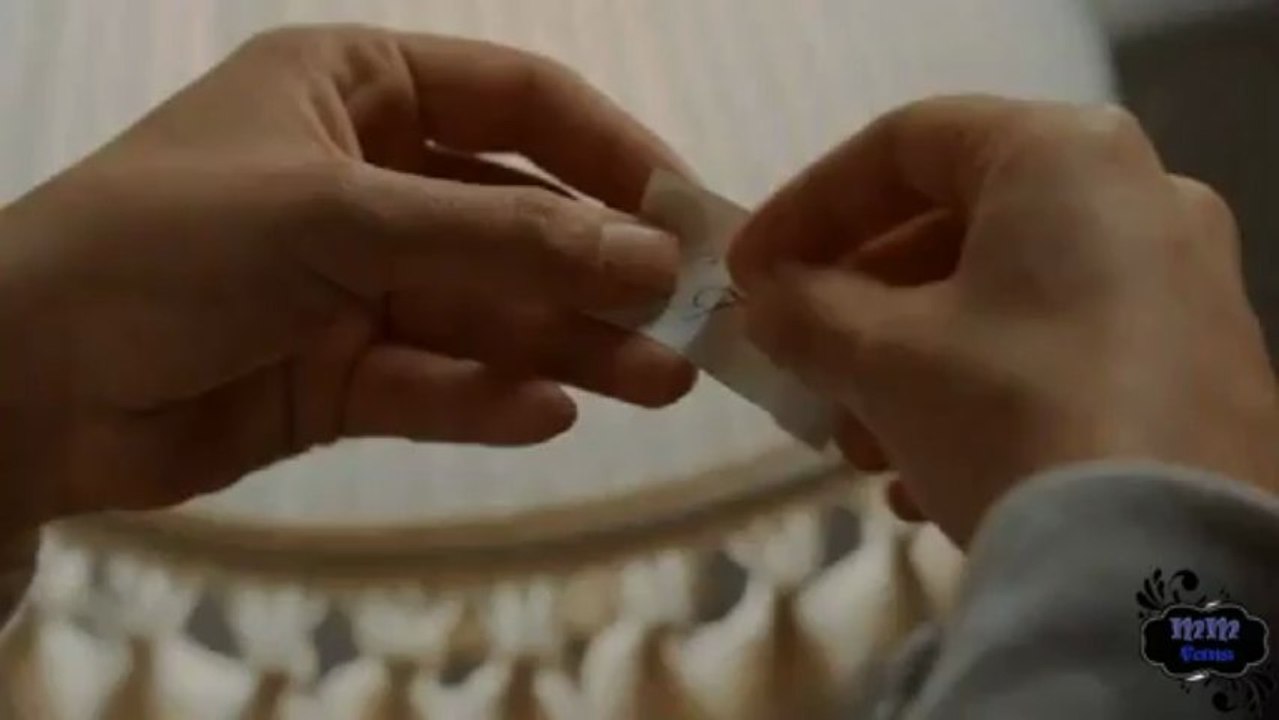Gran Hotel - Capítulo 31. Julio consigue coger la nota del joyero.