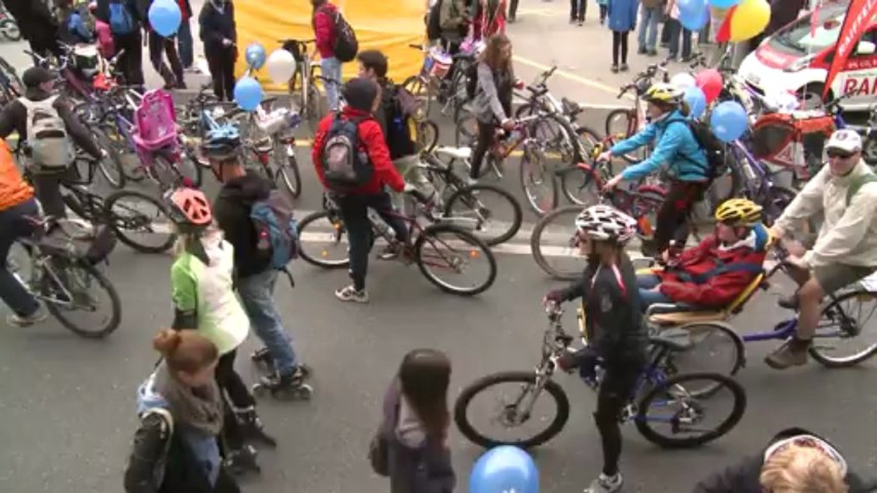 Slow up 2013, Bloom in stereo - Never